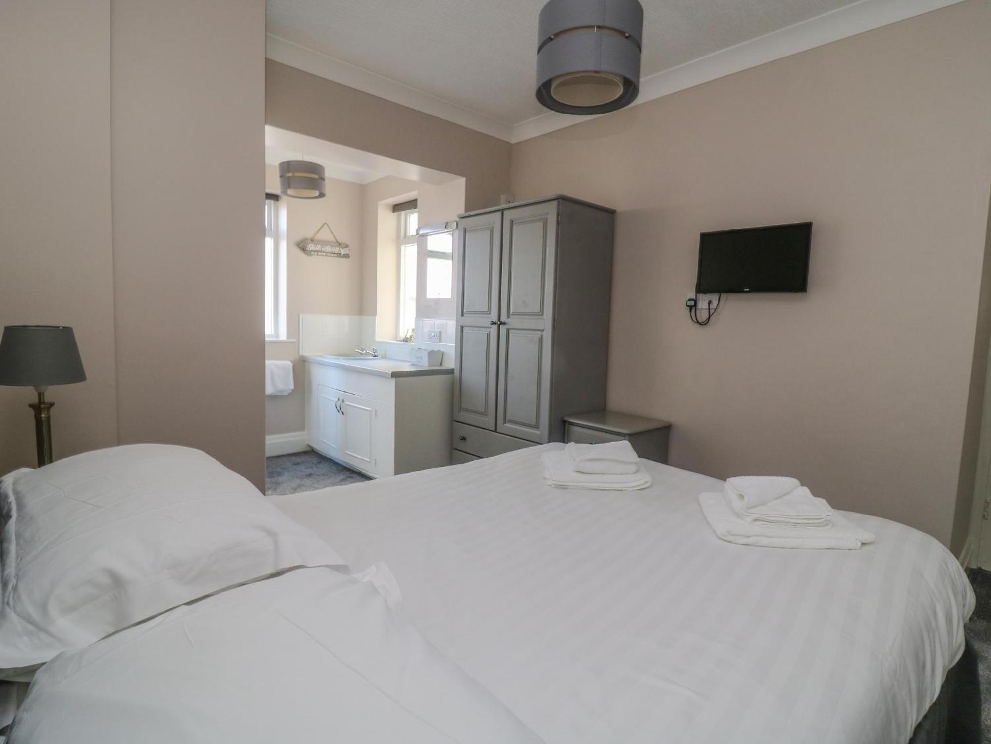North Beach Lodge Скарборо Экстерьер фото